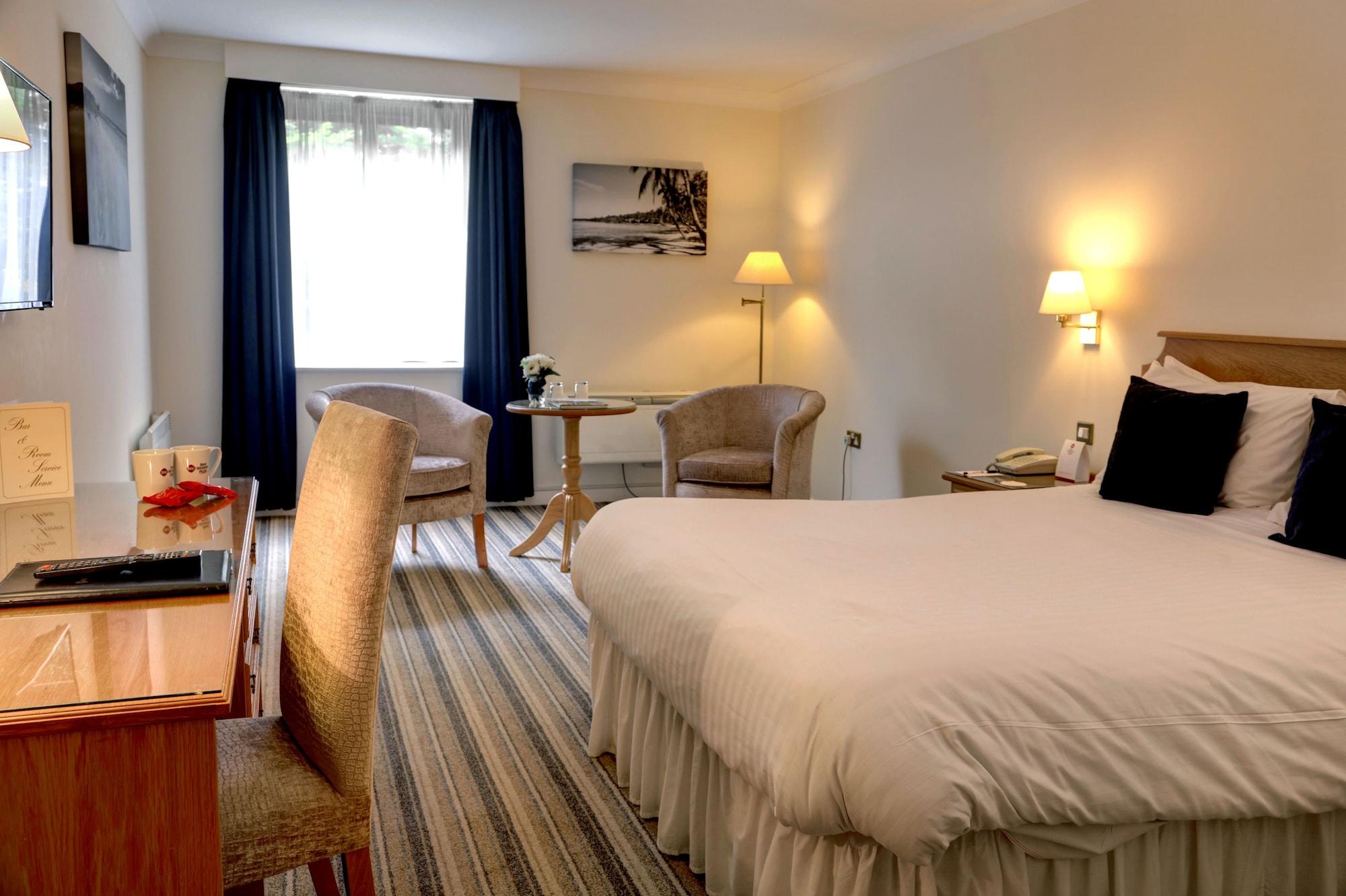 Best Western Plus Bentley Hotel, Leisure Club&Spa Thorpe on the Hill  Exterior foto