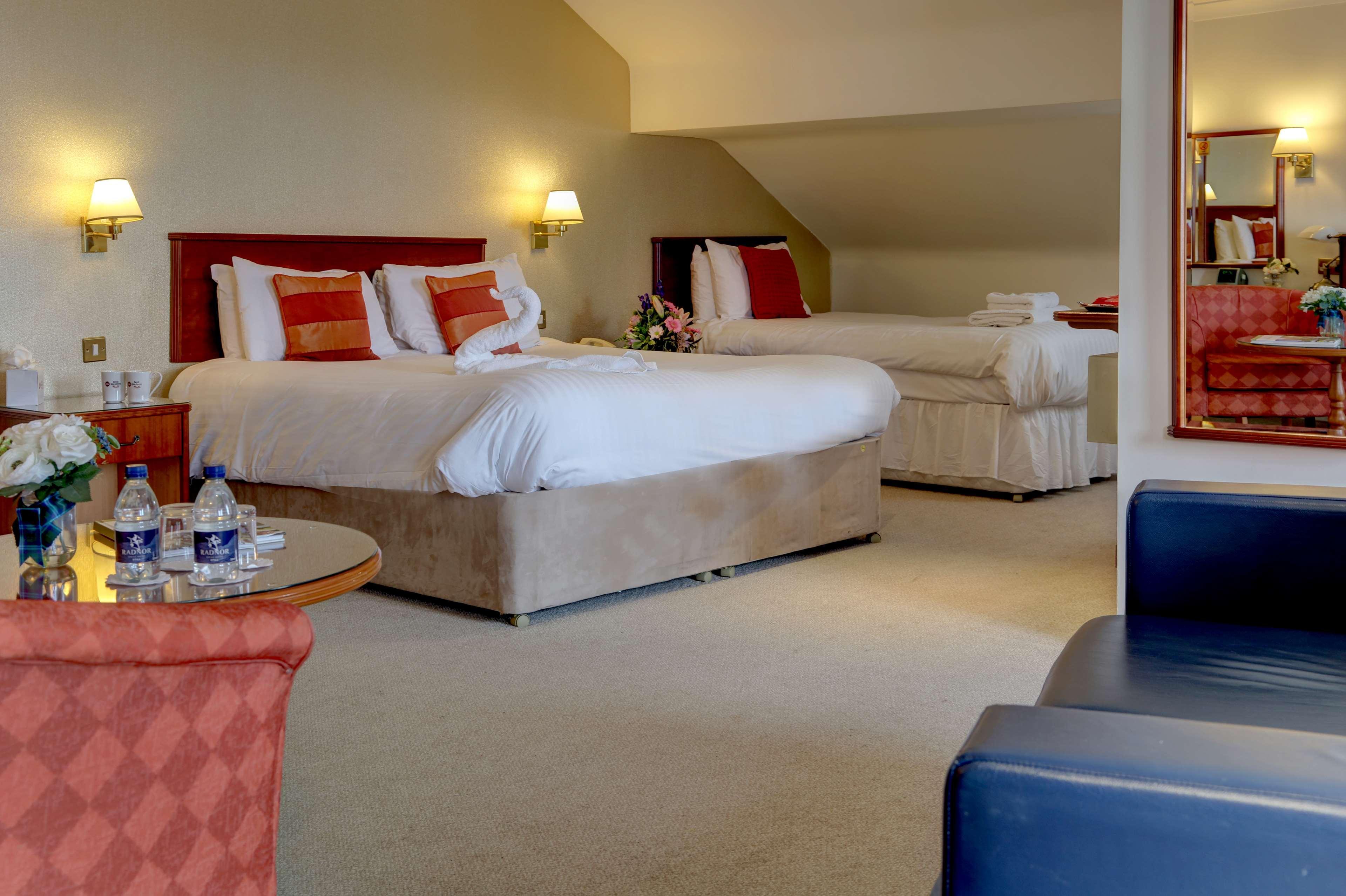 Best Western Plus Bentley Hotel, Leisure Club&Spa Thorpe on the Hill  Exterior foto