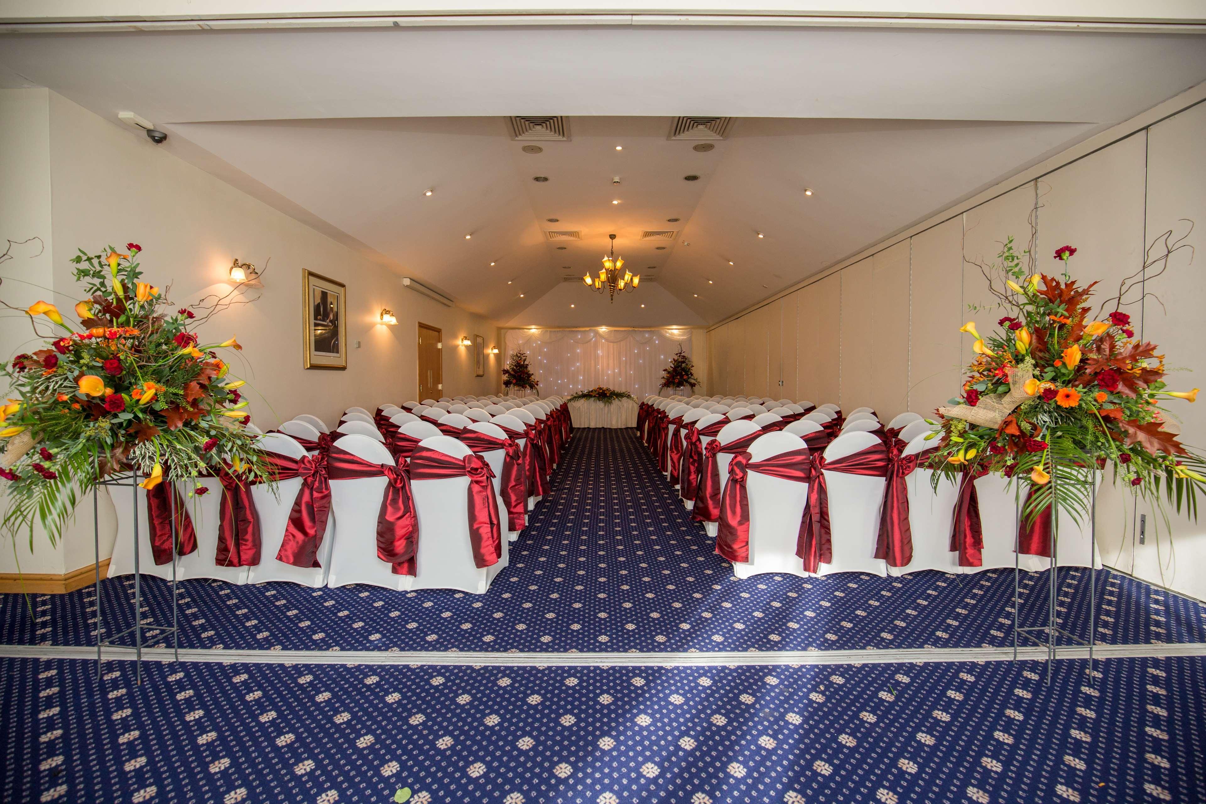 Best Western Plus Bentley Hotel, Leisure Club&Spa Thorpe on the Hill  Exterior foto