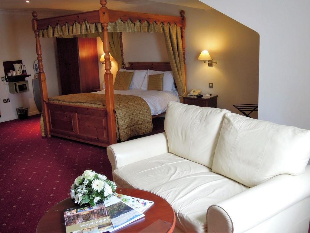 Best Western Plus Bentley Hotel, Leisure Club&Spa Thorpe on the Hill  Exterior foto